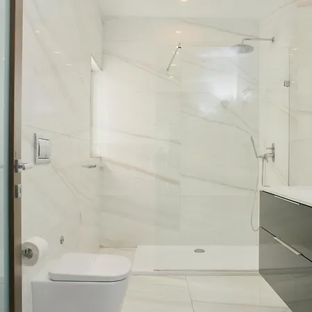 Garden Place By Shmoo Apartment