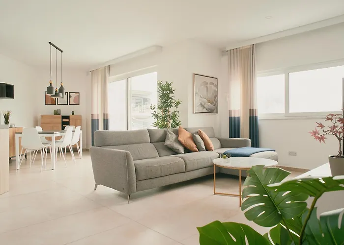 Garden Place By Shmoo San Ġiljan