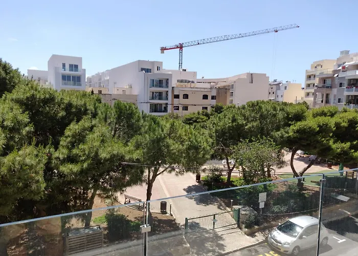 Garden Place By Shmoo San Ġiljan