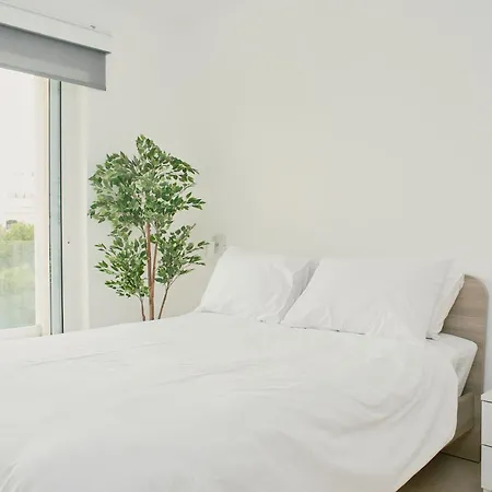 Apartamento Garden Place By Shmoo San Julián