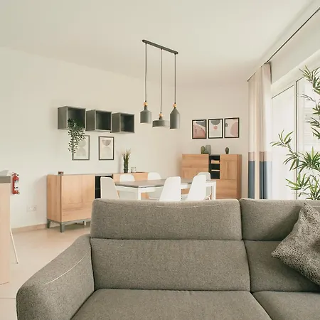 Apartamento Garden Place By Shmoo San Julián